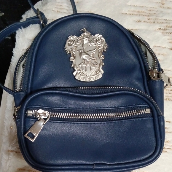 Ravenclaw Crest Navy Backpack - Picture 1 of 3